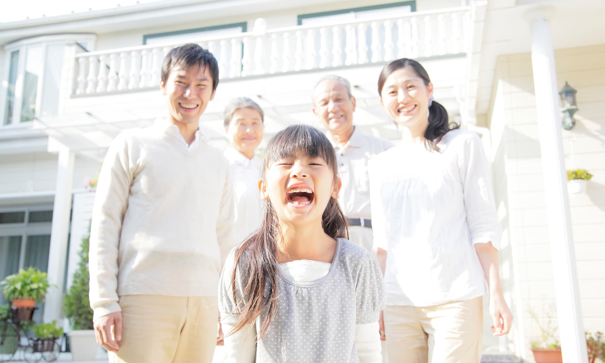 お客さま一人ひとりに合った保険を提案します